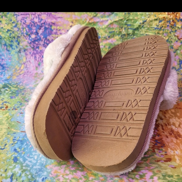 Minnetonka Women's 6 Plush Faux Fur Varsity Striped Comfort Slipper Slides - Picture 5 of 11